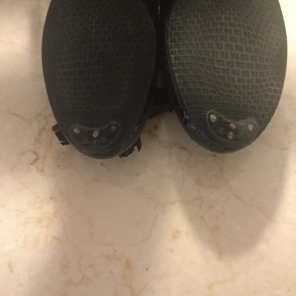 Stuart Weitzman Tasseled Black Flats for Women for sale | eBay Stuart Weitzman Black Flats Tassels Sz 6